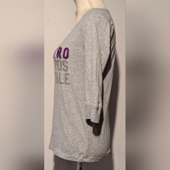 Women's Aeropostale shirt. Excellent condition. Sz. Large. Gray - Picture 2 of 4